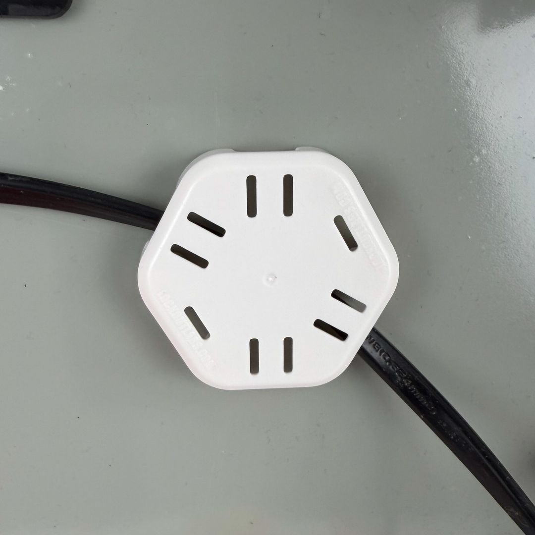 Panel magnet