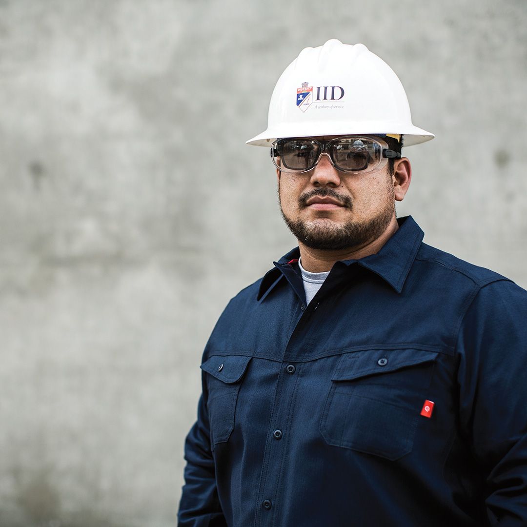 Product image for Men's iQ Series Endurance Collection FR Work Shirt